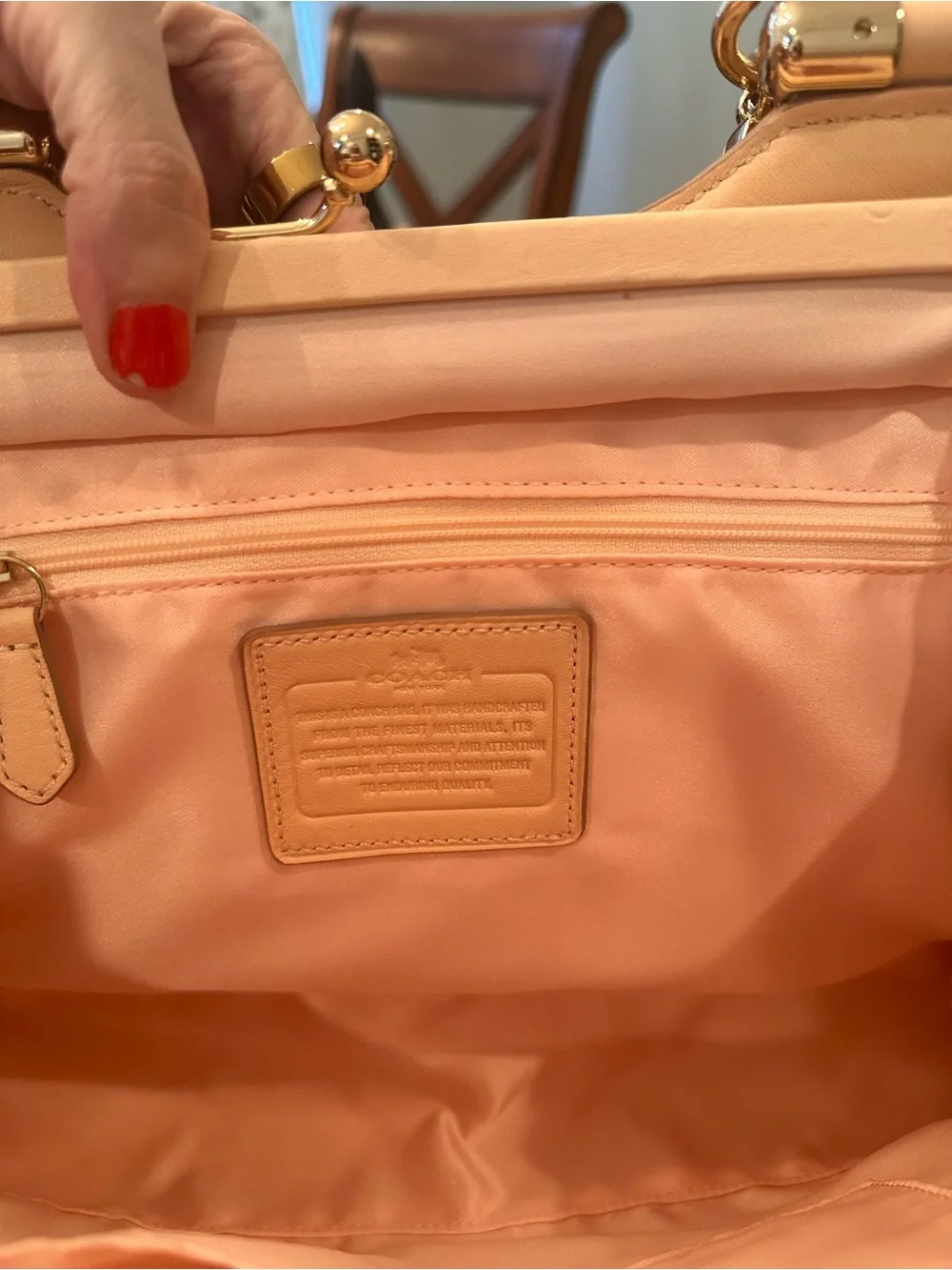 Gorgeous Coach Carrie - leather satchel in apricot F27681 *LIMITED EDITION*